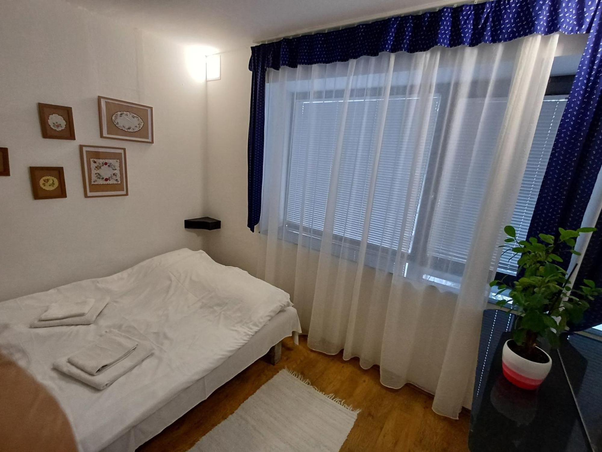 Villa Vamus Vendeg- Es Rendezvenyhaz Vamosszabadi Luaran gambar