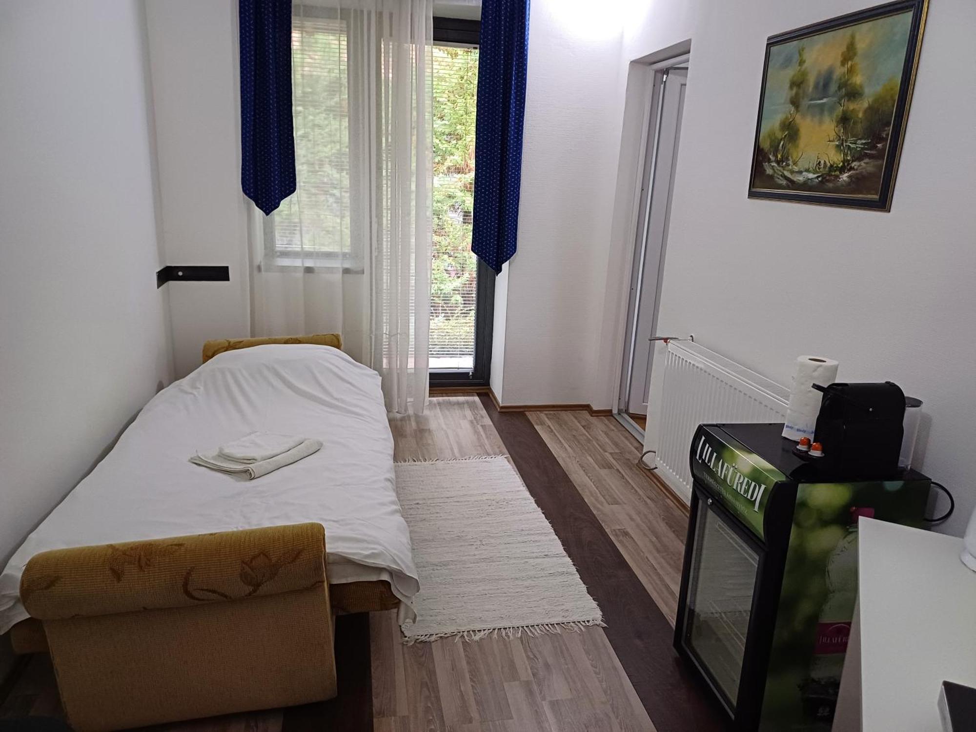 Villa Vamus Vendeg- Es Rendezvenyhaz Vamosszabadi Luaran gambar